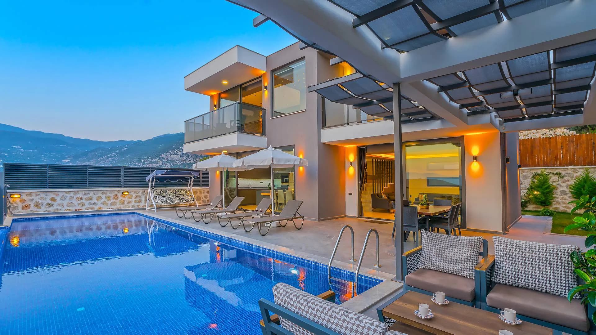 Kaş Kalkan'da Doğa İle İç İçe, Özel Havuzlu, Kiralık Villa görsel 3