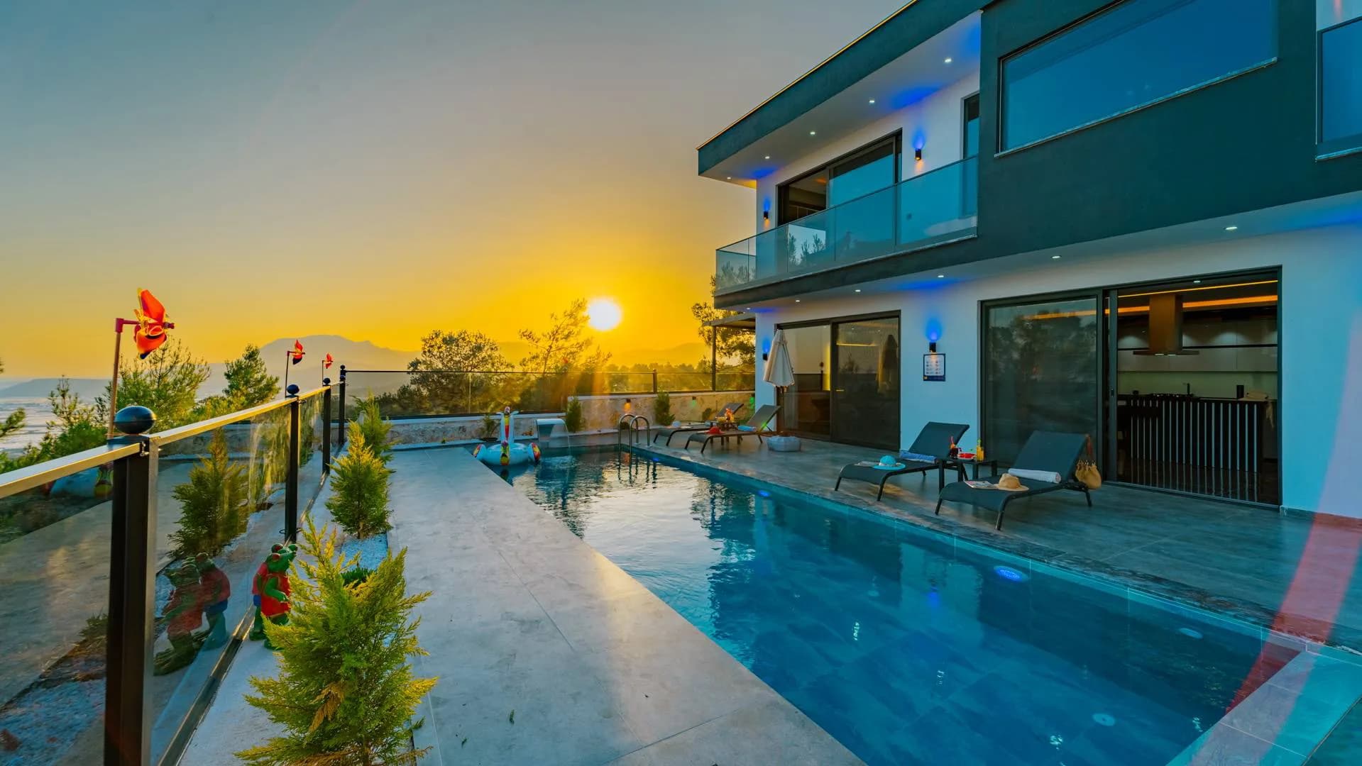 Kaş Çavdır'da Çocuk Oyun Alanlı, Özel Havuzlu, Lüks Villa görsel 3