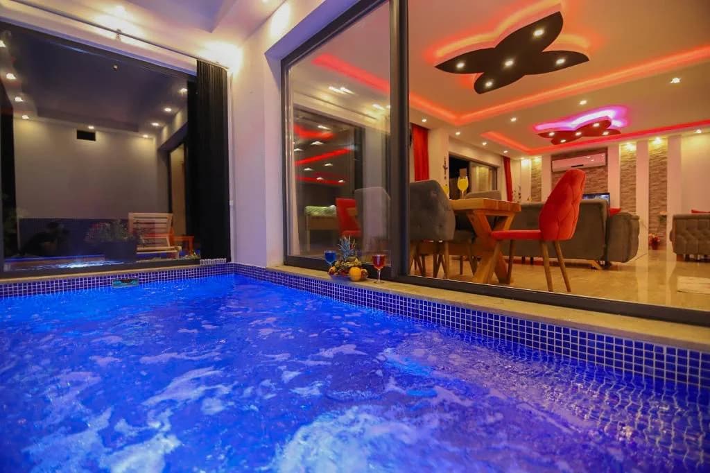 Kaş İslamlar'da Çekirdek Ailelere Uygun, Özel Havuzlu, Kiralık Villa görsel 3