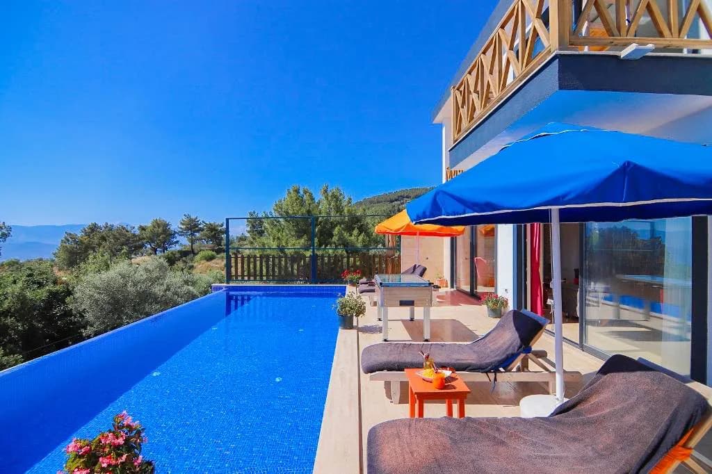 Kaş İslamlar'da Çekirdek Ailelere Uygun, Özel Havuzlu, Kiralık Villa görsel 2