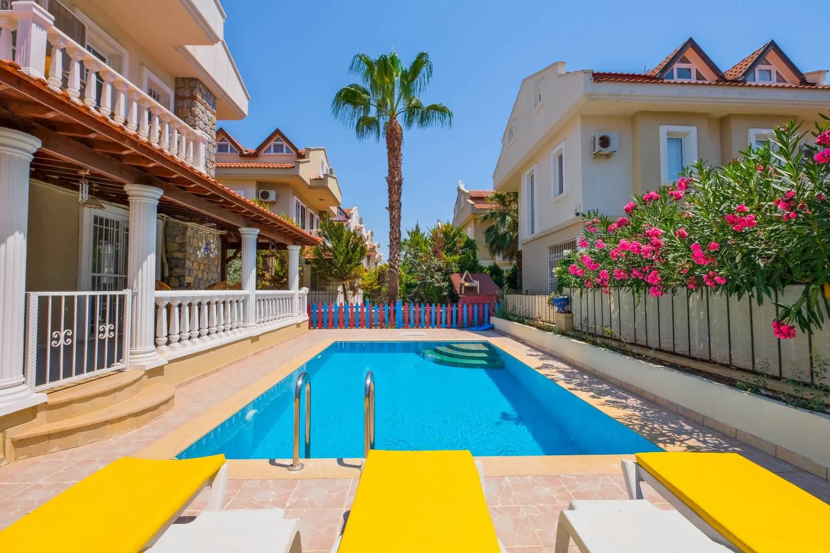 Fethiye Çiftlik'te Geniş Alanlara Sahip, Özel Havuzlu, Konforlu Villa görsel 2