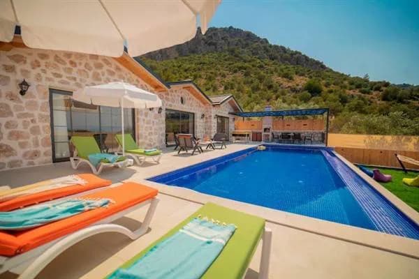 Kaş Yeşilköy'de Muhteşem Doğa İçerisinde, Özel Havuzlu, Modern Villa görsel 2