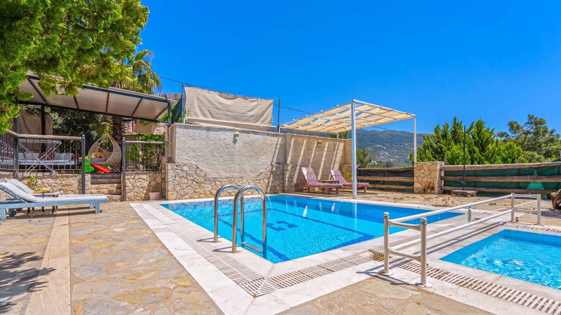 Kaş İslamlar'da Muhteşem Manzaralı, Özel Havuzlu, Jakuzili Villa görsel 3