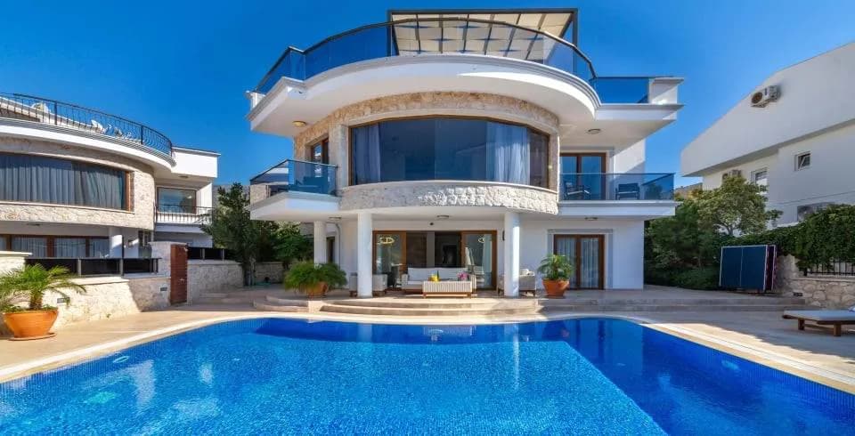 Kaş Kalkan'da Geniş Ailelere Uygun, Özel Havuzlu, Kiralık Villa görsel 3