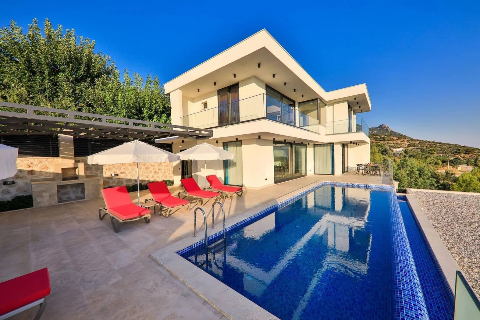 Kaş Üzümlü'de Enfes Manzaraya Sahip, Özel Havuzlu, Lüks Villa görsel 3