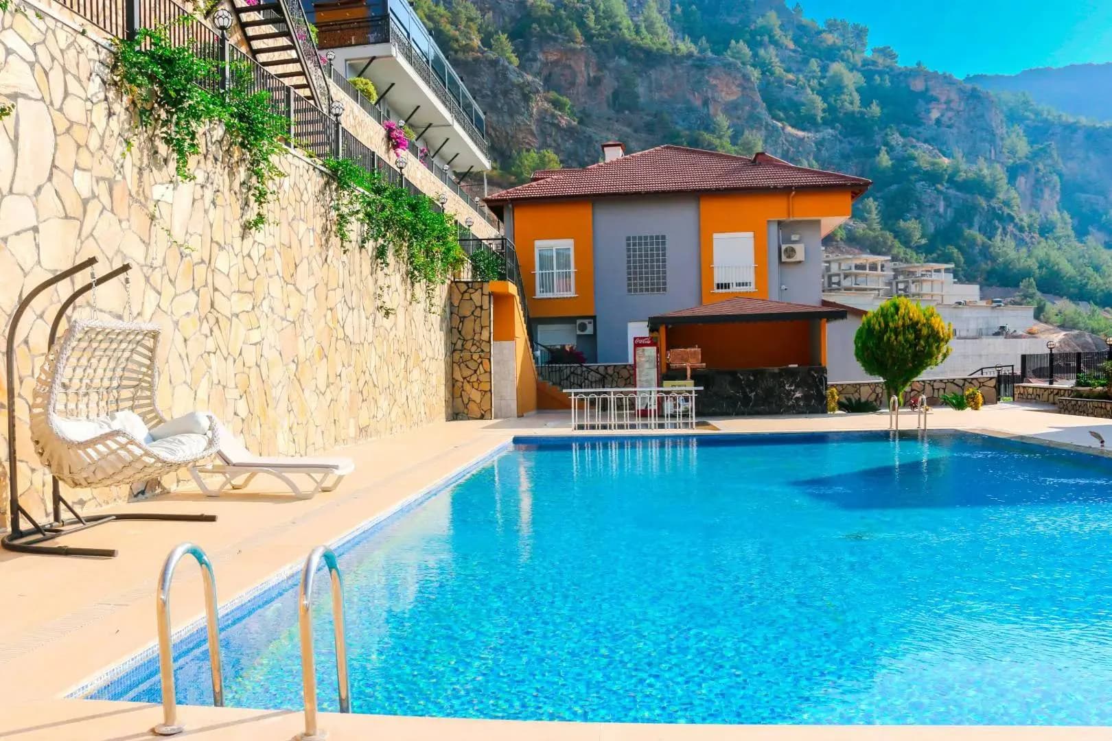 Alanya Bektaş'ta Tesis İçerisinde, Ortak Havuzlu, Konforlu Suite görsel 3