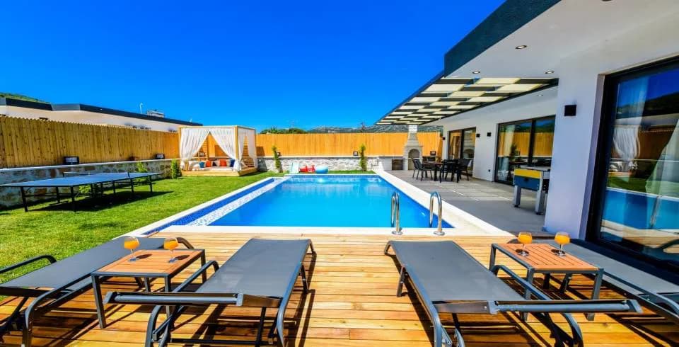 Kaş Sarıbelen'de Doğa İçerisinde, Özel Havuzlu, Kiralık Villa görsel 3