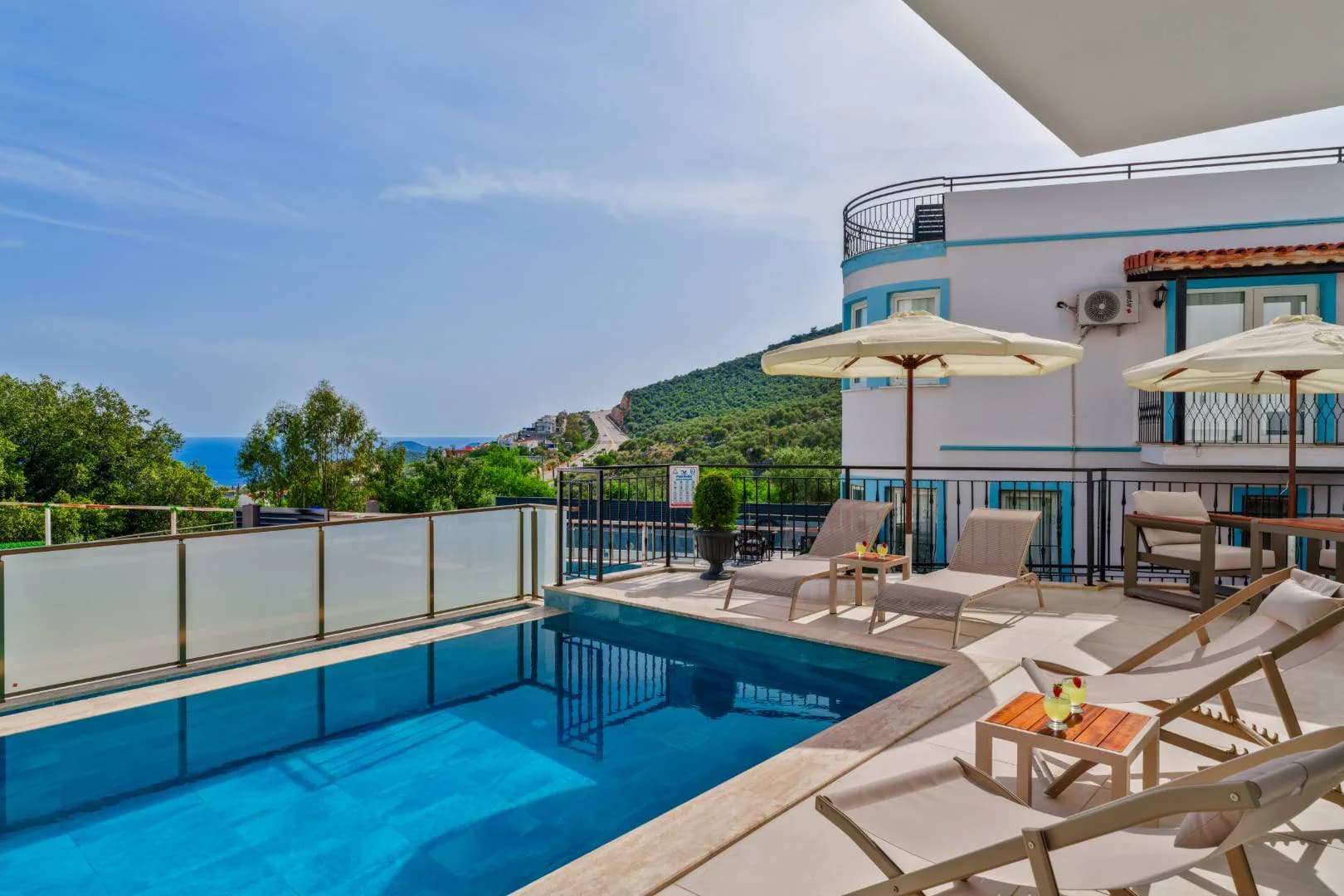 Kaş Kalkan'da Doğa Manzaralı, Özel Havuzlu, Lüks Villa görsel 3