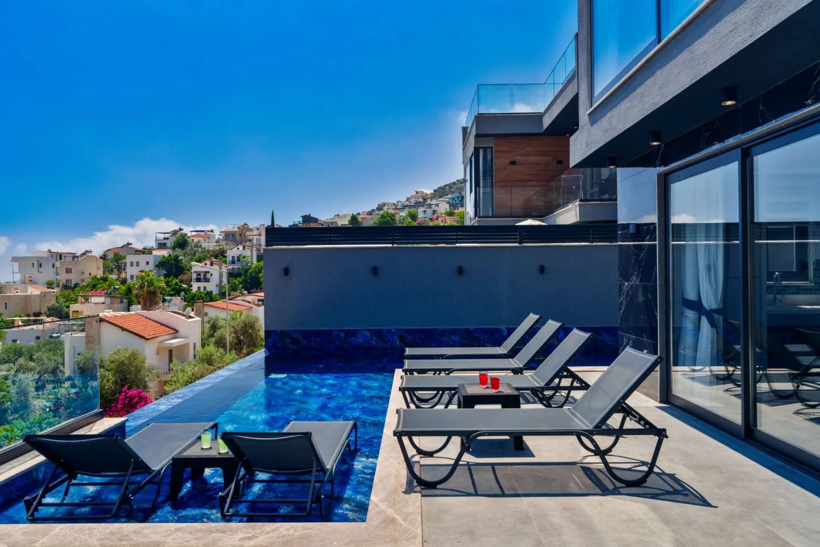 Kaş Kalkan'da Elverişli Konumda, Özel Havuzlu, Lüks Villa görsel 3