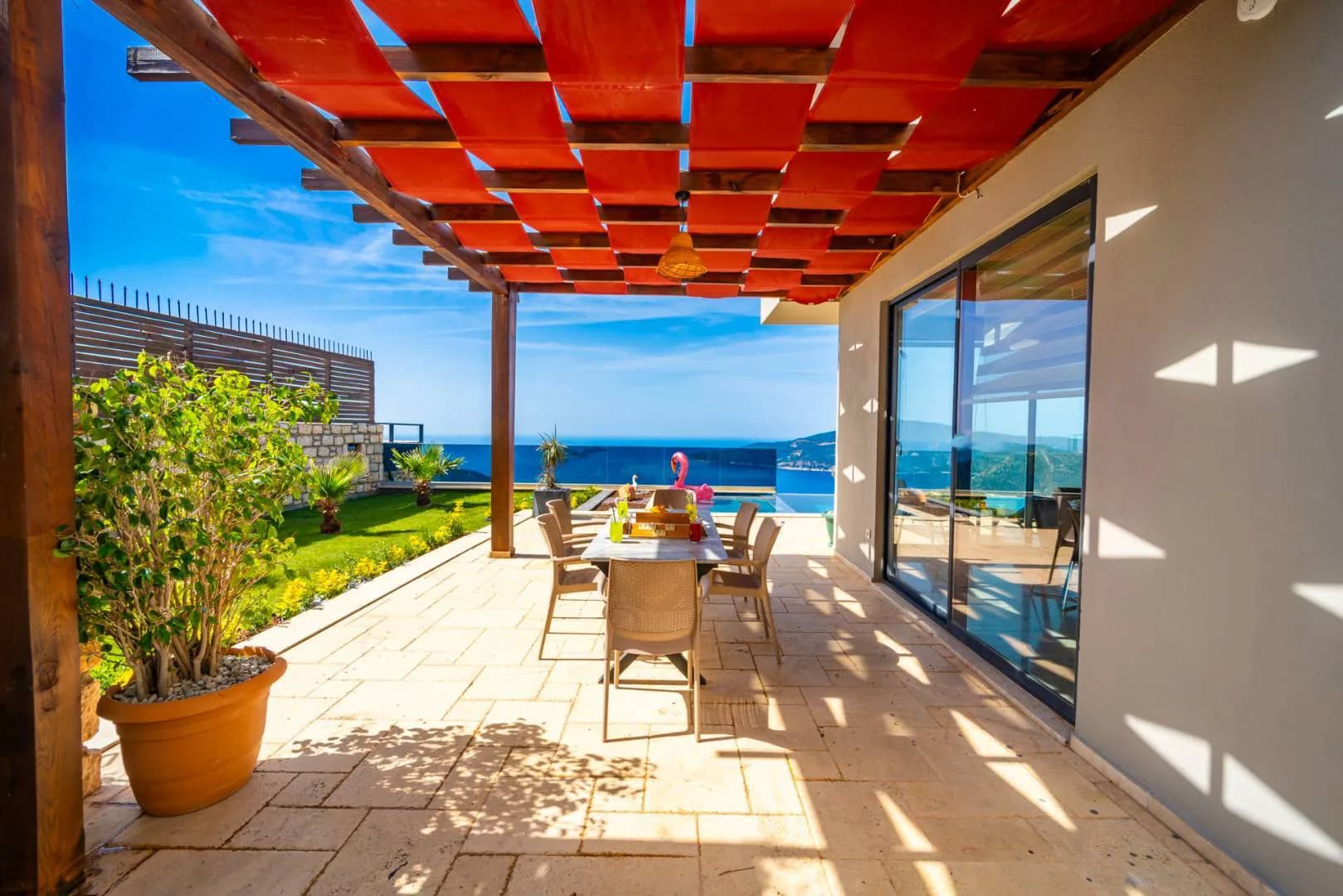Kaş Bezirgan'da Nezih Konumda, Özel Havuzlu, Olanaklı Villa görsel 3