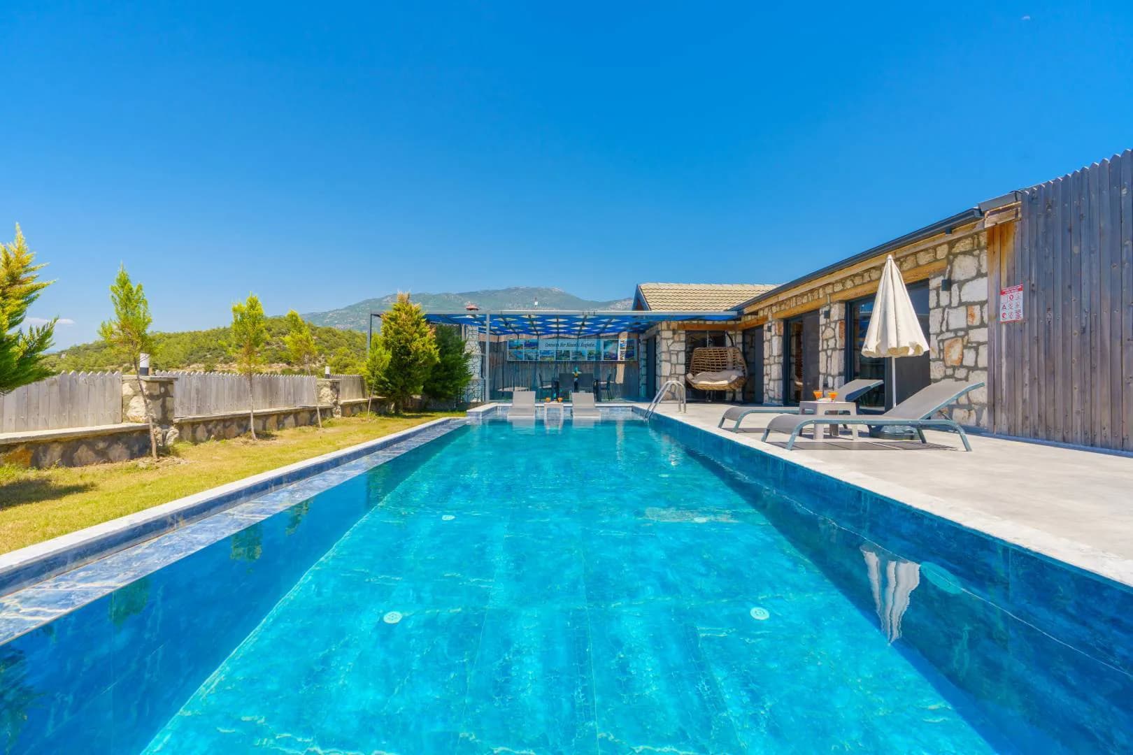 Kaş Kınık'da Sakin Konumda, Özel Havuzlu, 2+1 Villa görsel 2