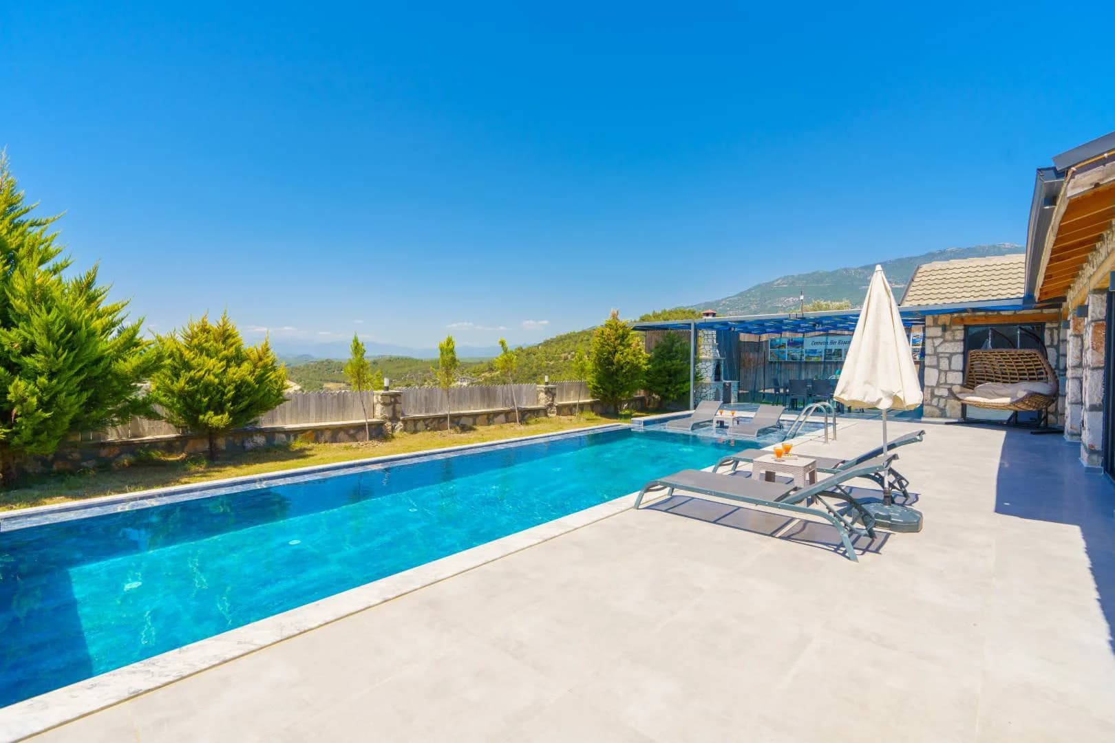 Kaş Kınık'da Sakin Konumda, Özel Havuzlu, 2+1 Villa görsel 3