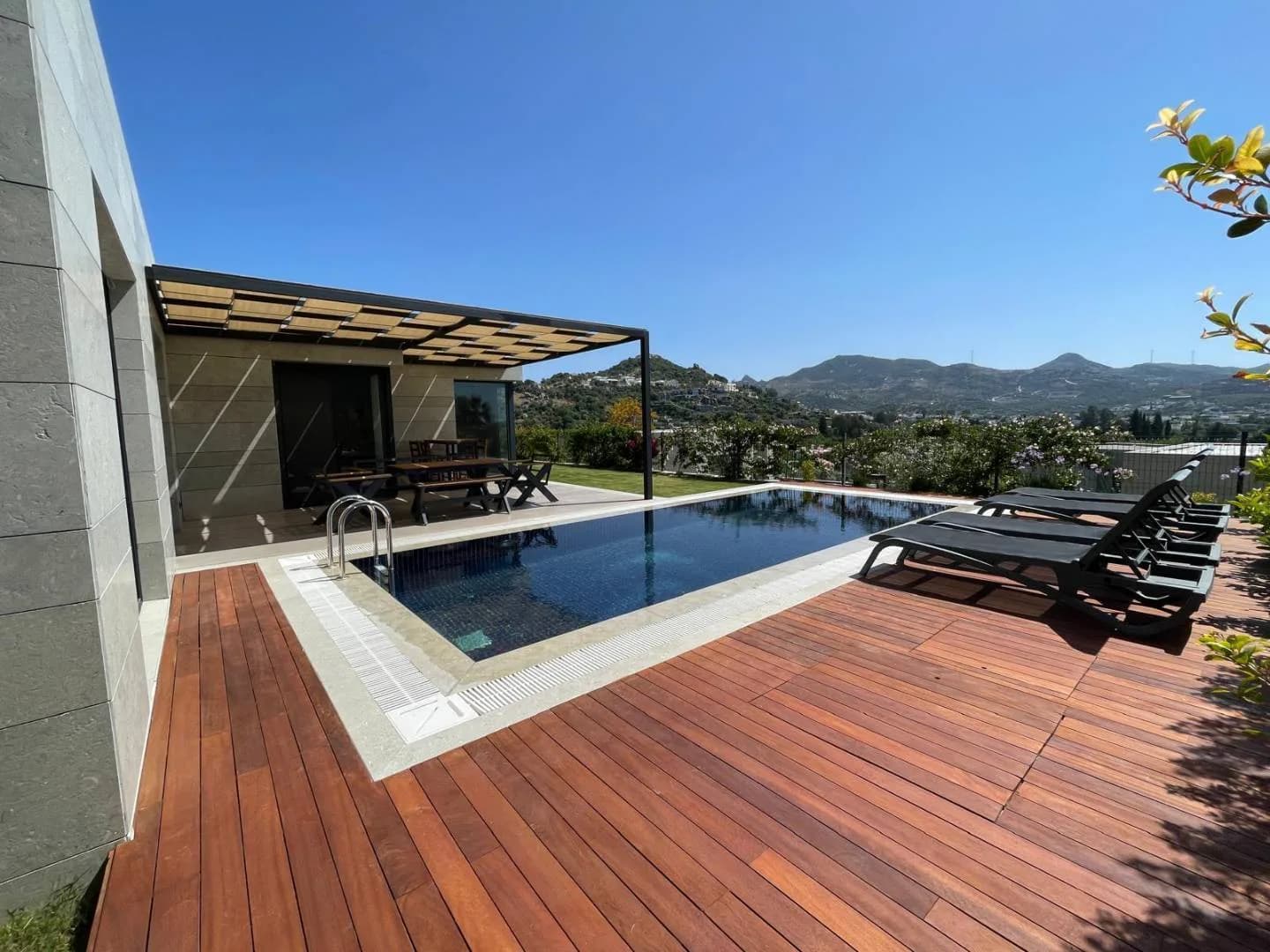Muğla Bodrum'da Enfes Deniz Manzaralı, Özel Havuzlu, Modern Villa görsel 3