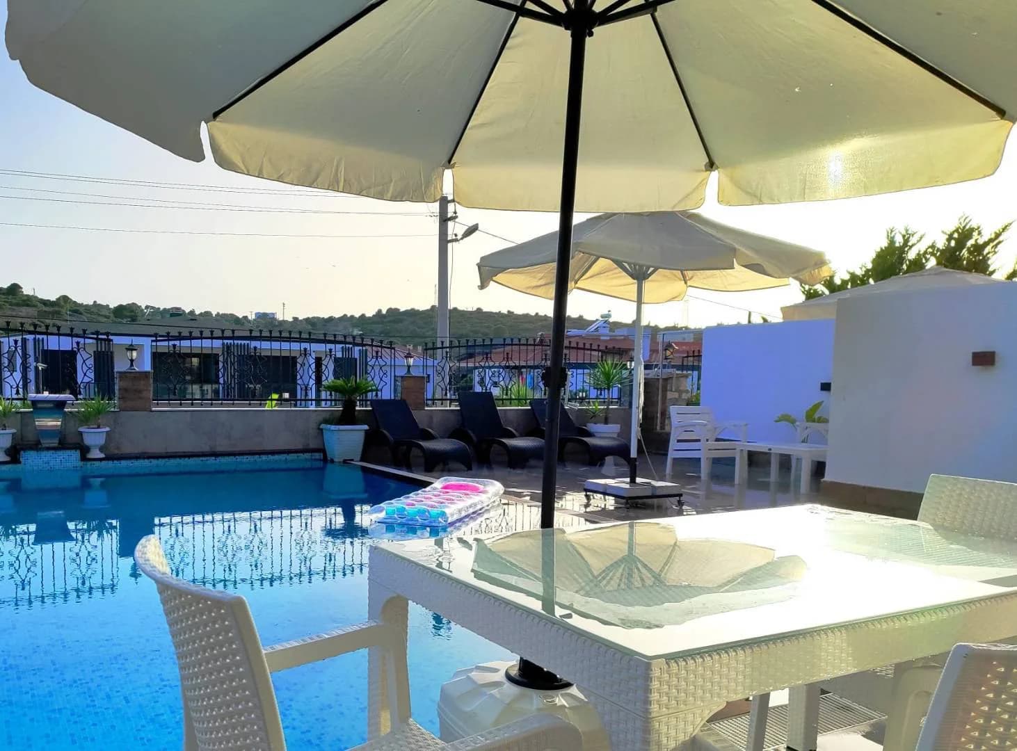 İzmir Çeşme'de Plajlara Yakın Mesafede, Özel Havuzlu, Tatil Villası görsel 2
