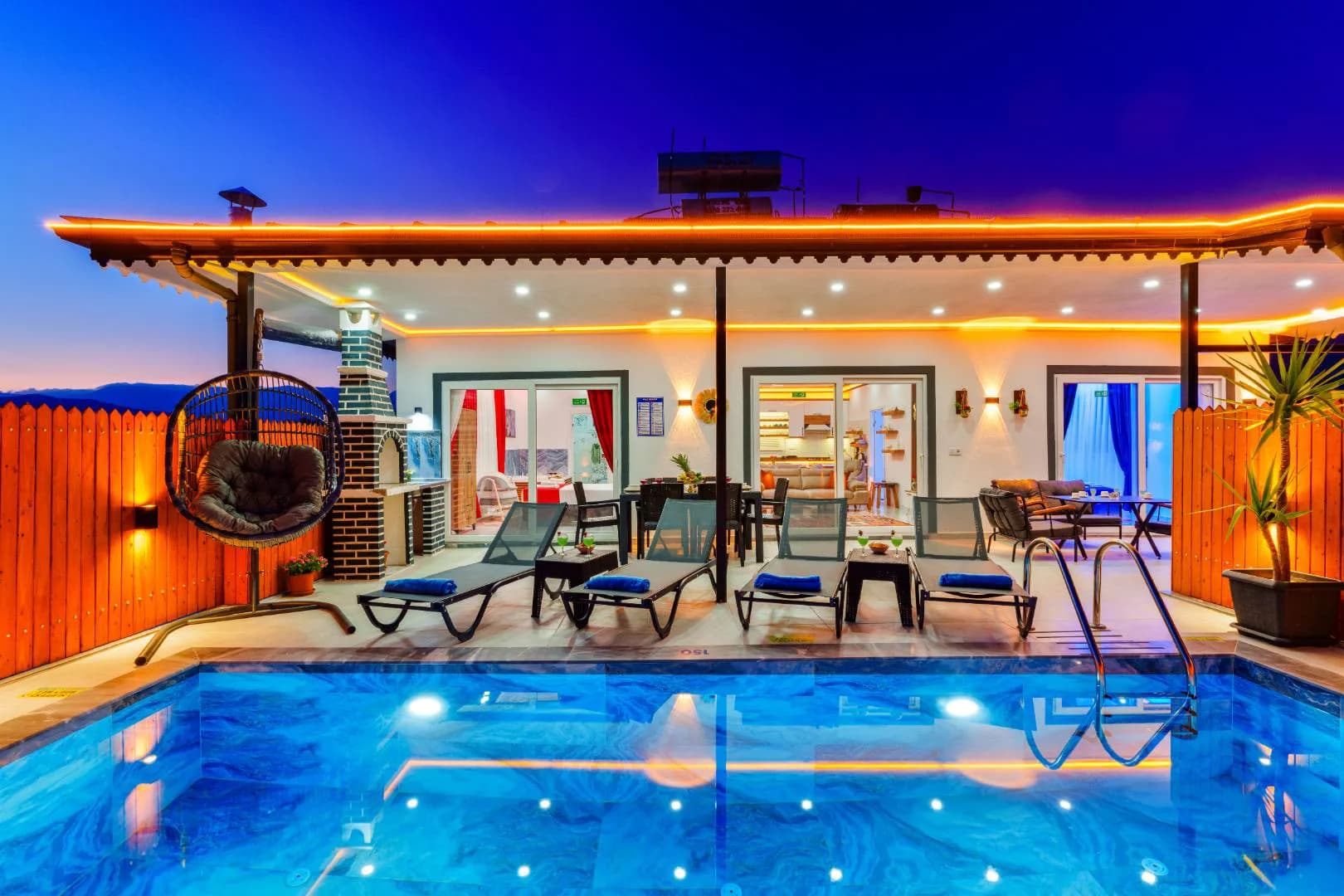 Kaş Kınık'ta Muhteşem Doğada, Özel Havuzlu, Muhafazakar Villa görsel 2