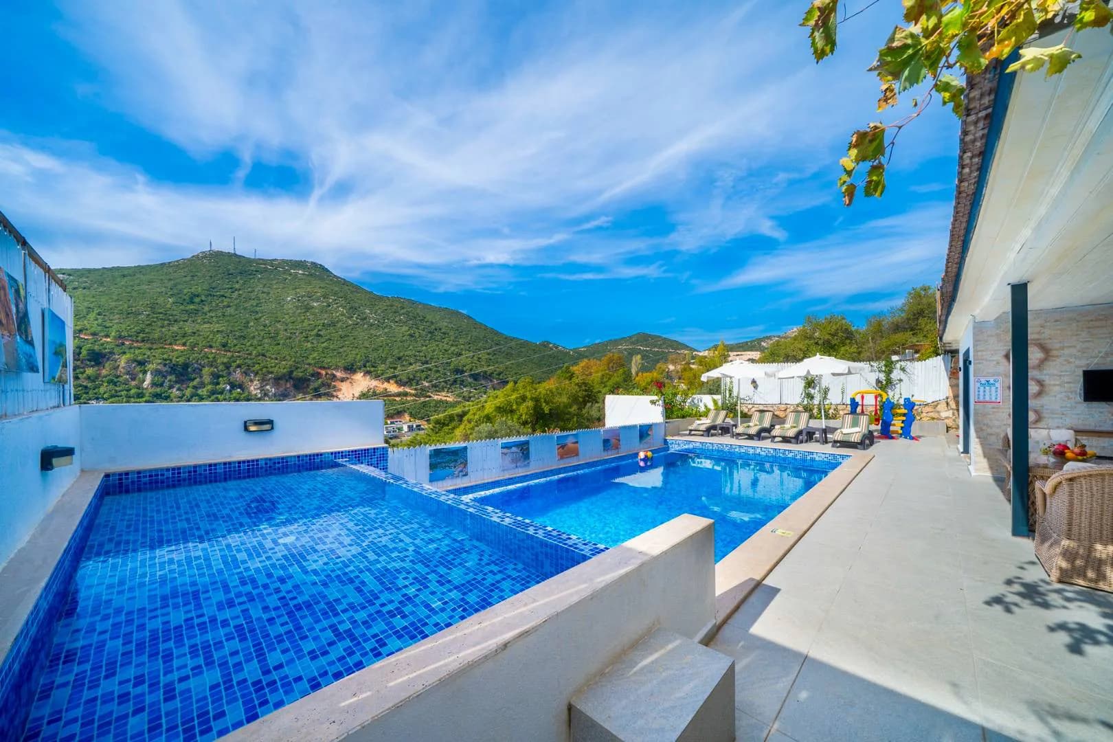 Kaş Sarıbelen'de Doğa İle İç İçe, Özel Havuzlu, 2+1 Villa görsel 2