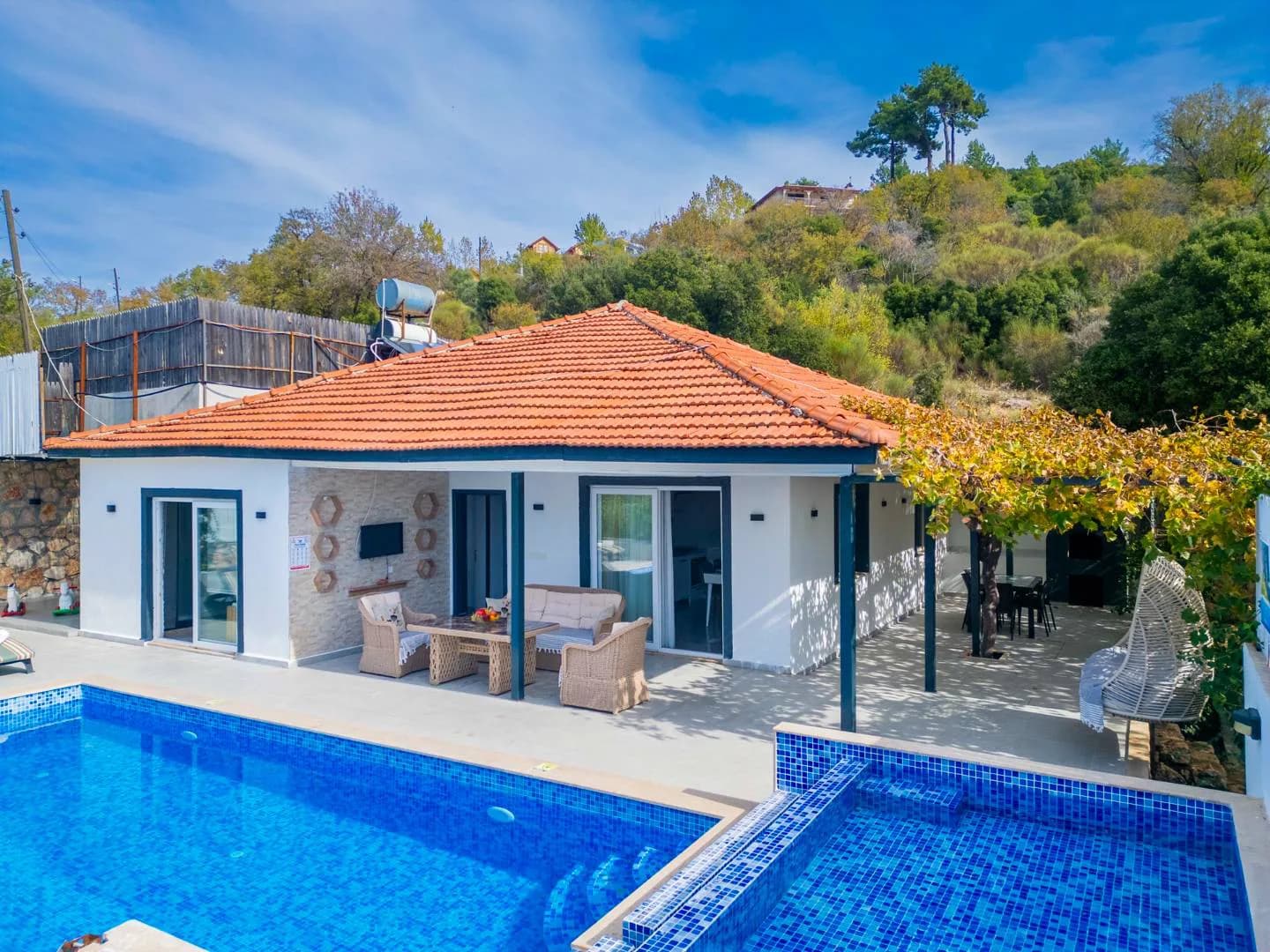 Kaş Sarıbelen'de Doğa İle İç İçe, Özel Havuzlu, 2+1 Villa görsel 3