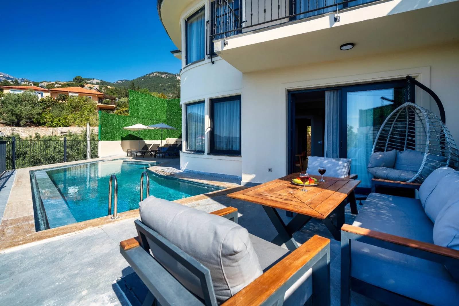 Fethiye Faralya'da Doğa İçerisinde, Özel Havuzlu, Lüks Villa görsel 2