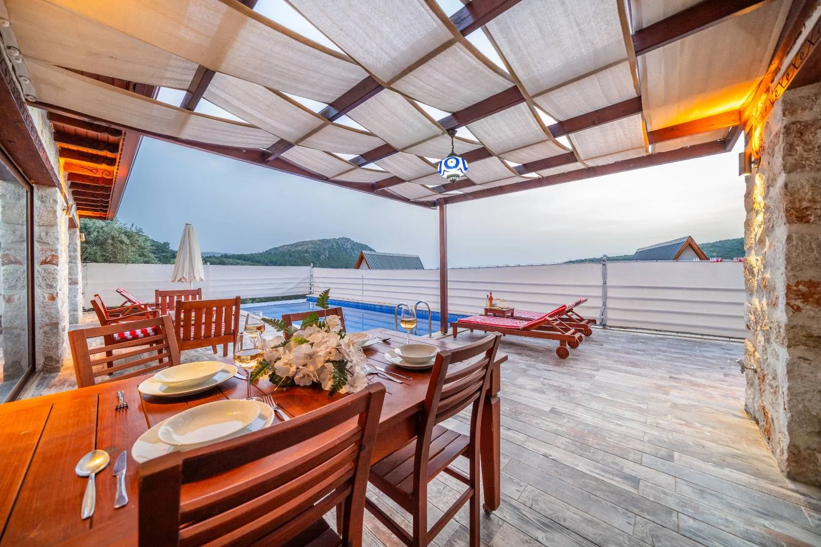 Kalkan Üzümlü'de Balayı Çiftlerine Uygun, Özel Havuzlu, Otantik Villa görsel 3