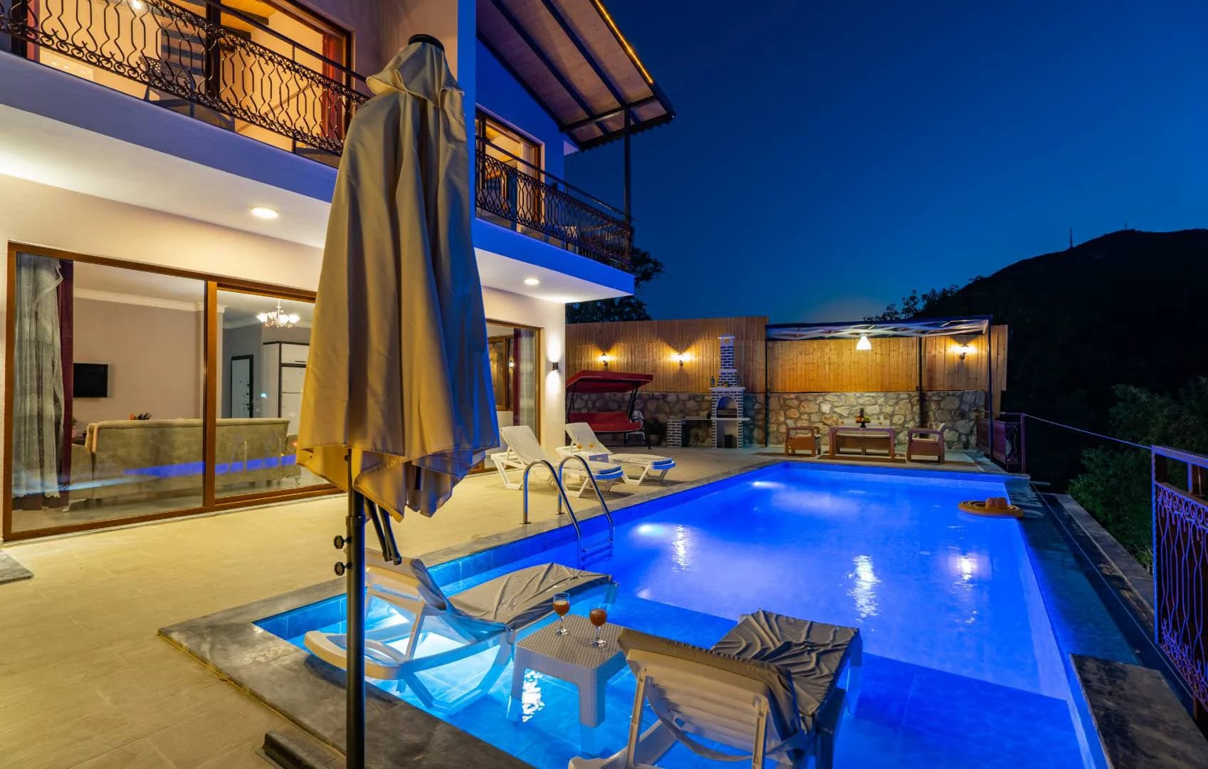 Kaş Sarıbelen'de Doğa Manzaralı, Özel Havuzlu, 2+1 Villa görsel 2
