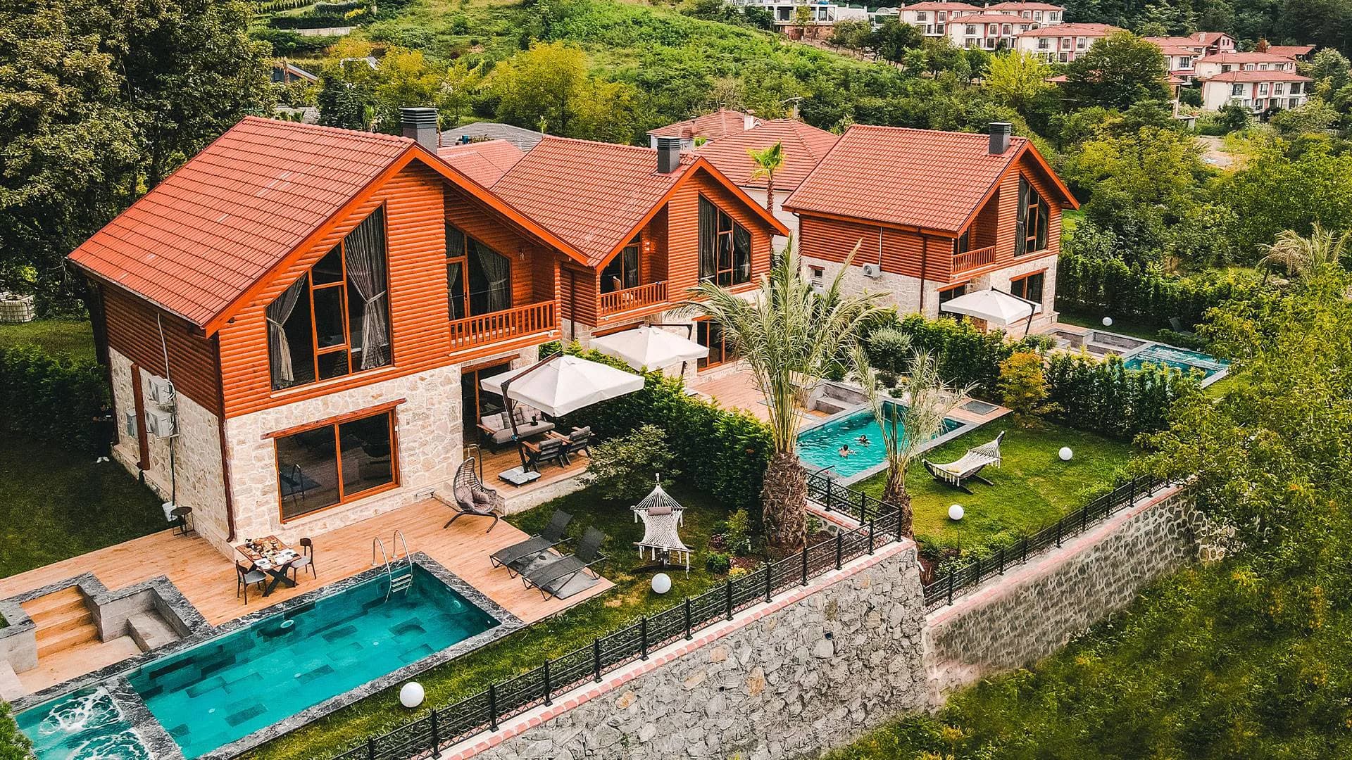 Sakarya Sapanca'da Doğa Manzaralı, Isıtmalı Havuzlu, Kiralık Villa görsel 3