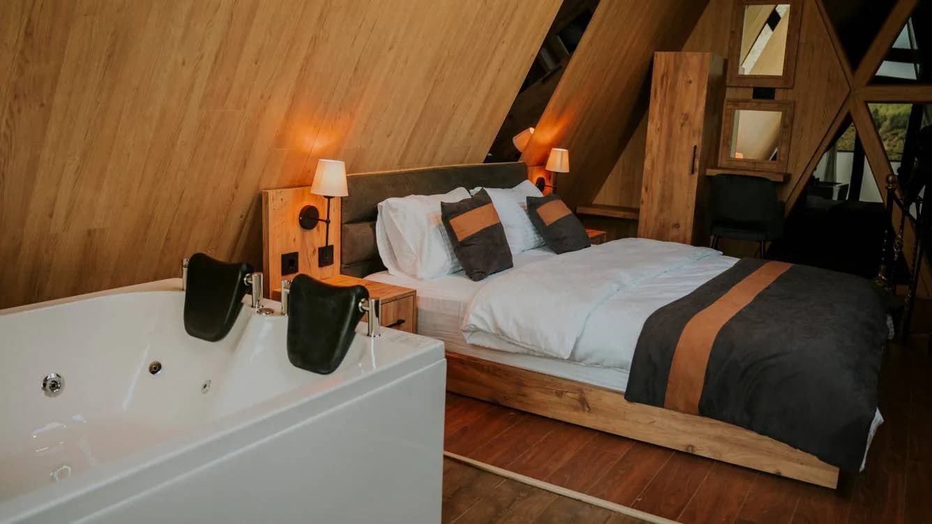 Sapanca'da Tesis İçerisinde, Isıtmalı Özel Havuzlu, Kiralık Bungalov görsel 2