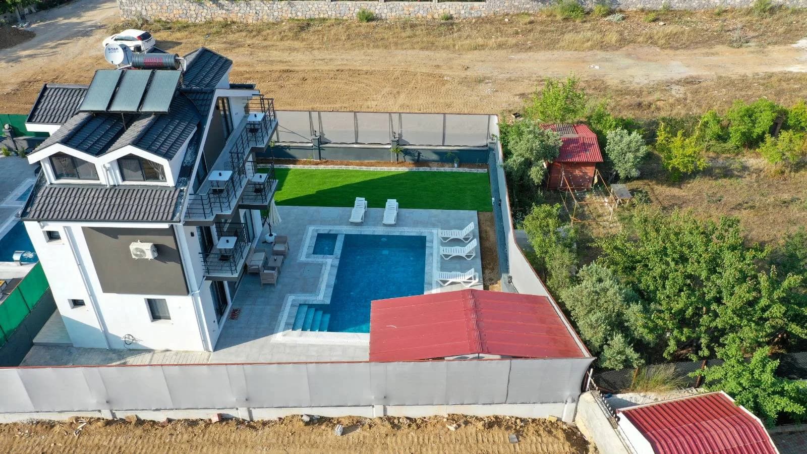 Fethiye Ölüdeniz'de Büyük Ailelere Uygun, Özel Havuzlu, 4+1 Villa görsel 2