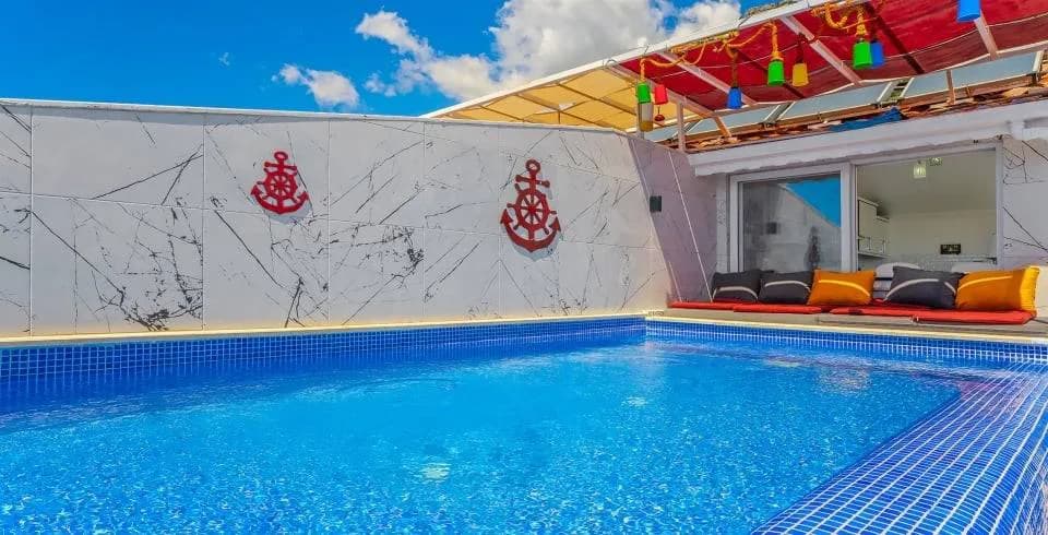 Kaş Kalkan'da Merkezi Konumda, Özel Havuzlu, Konforlu Suit görsel 3