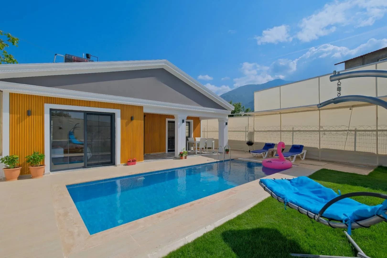Fethiye Bozyer'de Çekirdek Ailelere Uygun, Özel Havuzlu, Kiralık Villa görsel 2