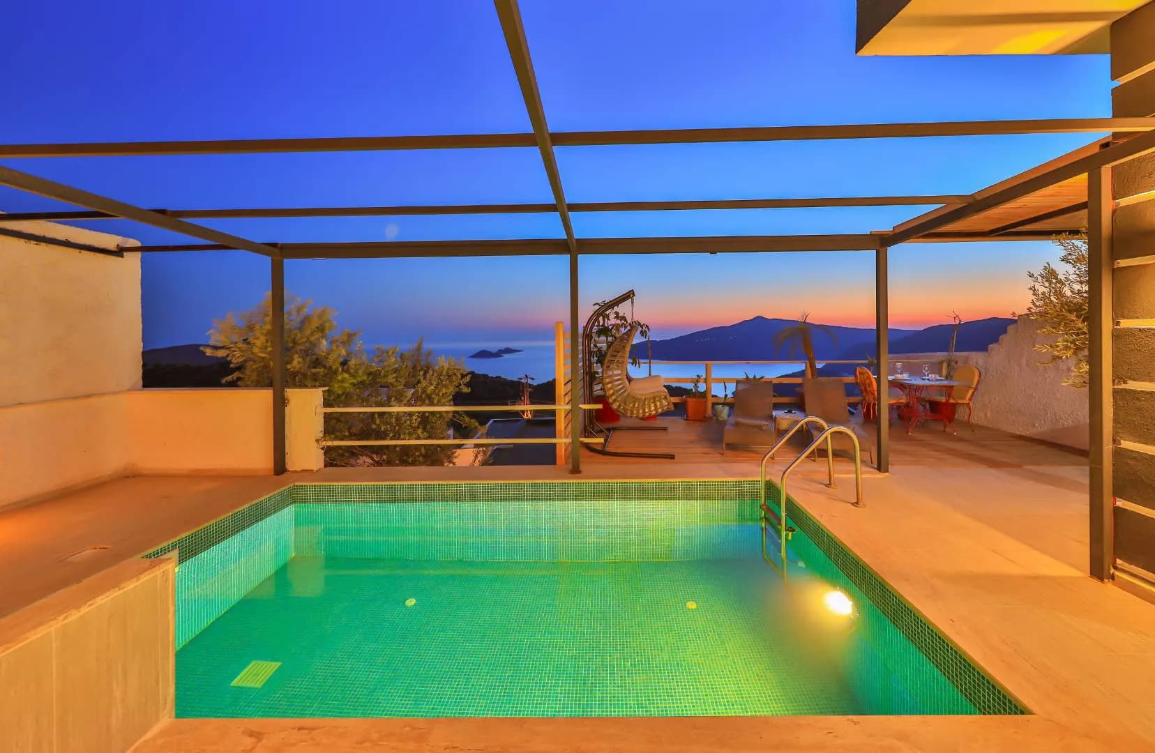 Kalkan Kördere'de Modern Tasarımlı, Özel Havuzlu, Jakuzili Villa görsel 2