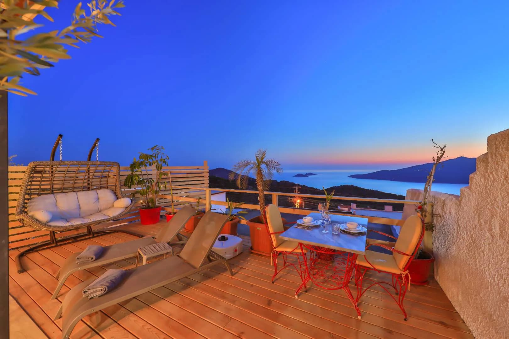 Kalkan Kördere'de Modern Tasarımlı, Özel Havuzlu, Jakuzili Villa görsel 3