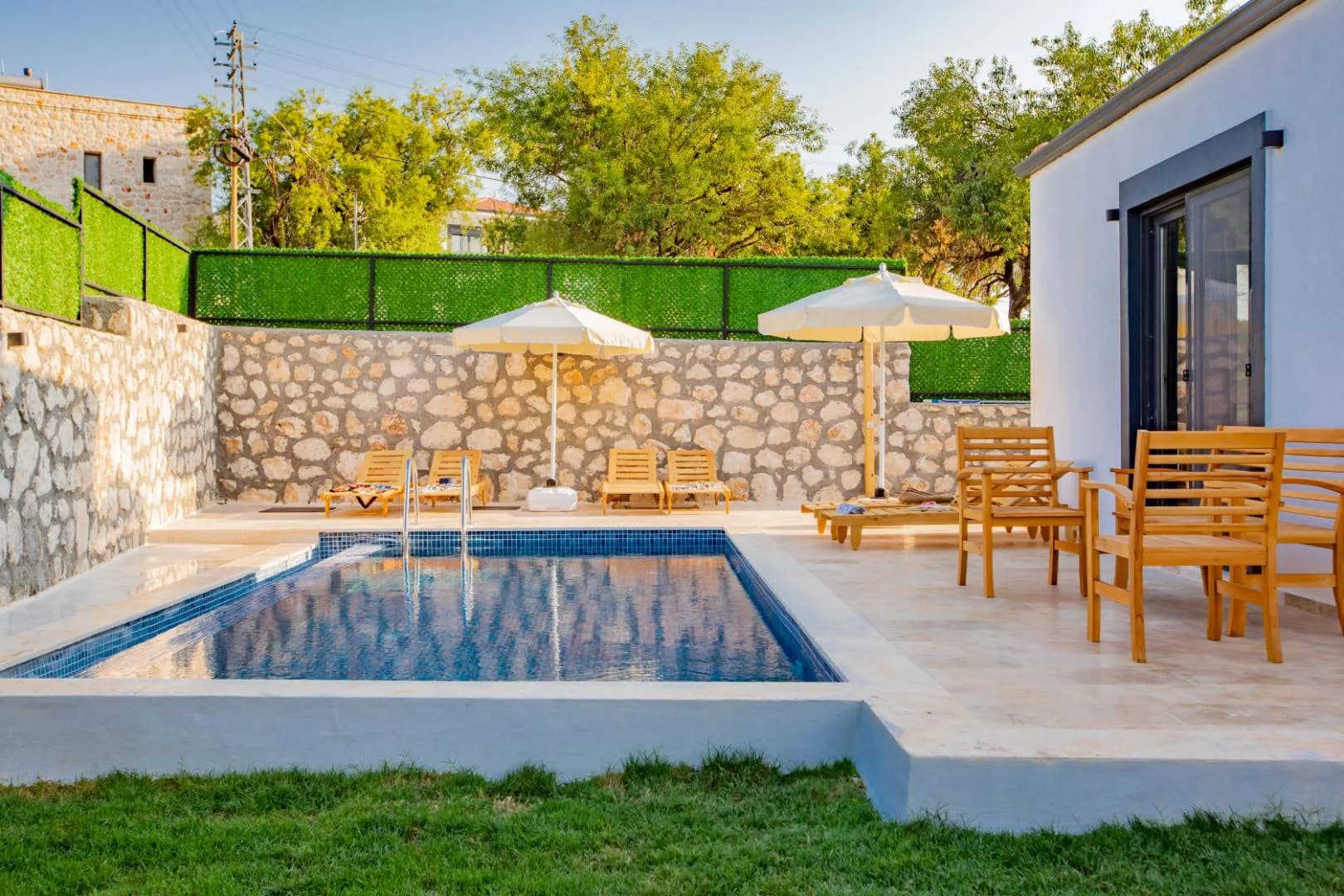 Kaş Andifli'de Şehrin Gürültüsünden Uzakta, Özel Havuzlu, Kiralık Villa görsel 2