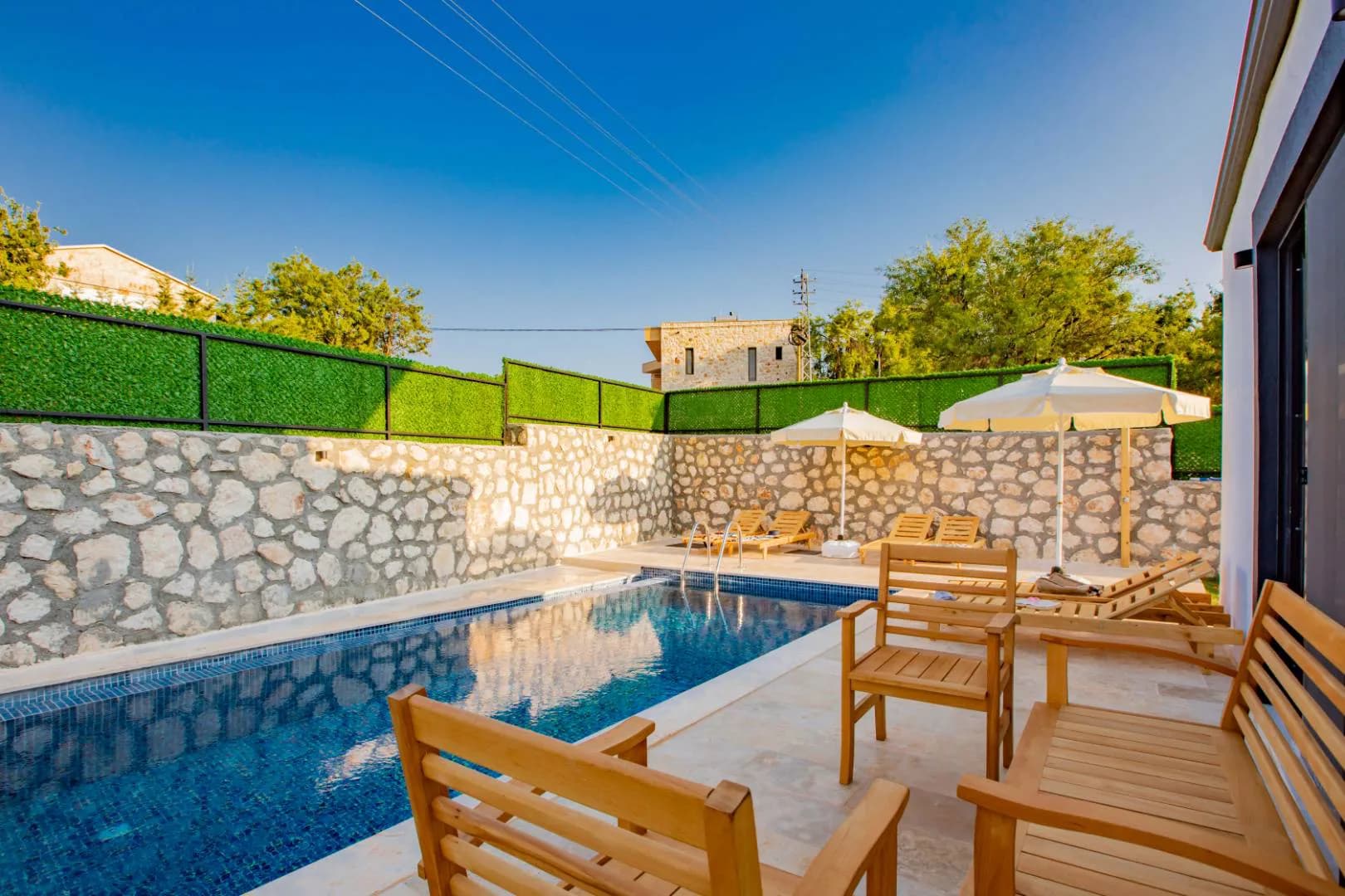 Kaş Andifli'de Şehrin Gürültüsünden Uzakta, Özel Havuzlu, Kiralık Villa görsel 3