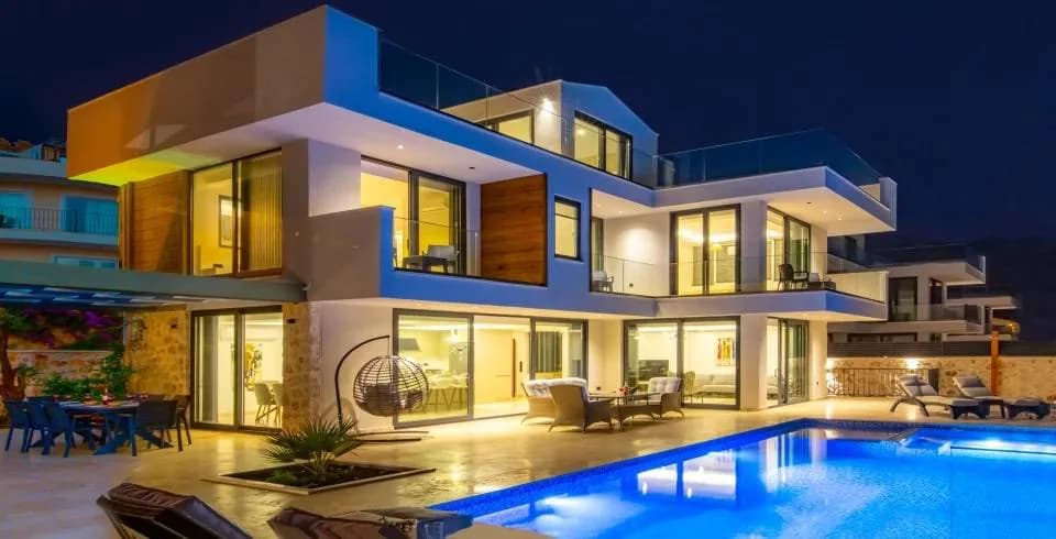 Kaş Kalkan'da Büyüleyici Deniz Manzaralı, Özel Havuzlu, Estetik Villa görsel 2