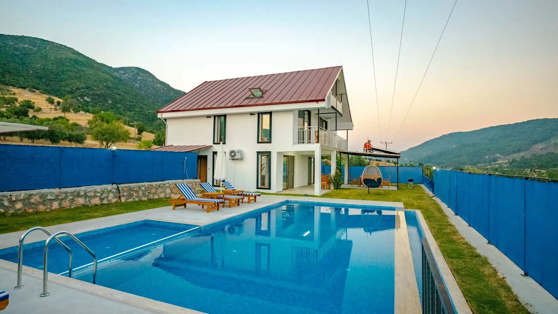 Kaş Sarıbelen'de Kalabalık Ailelere Uygun, Özel Havuzlu, Kiralık Villa görsel 3