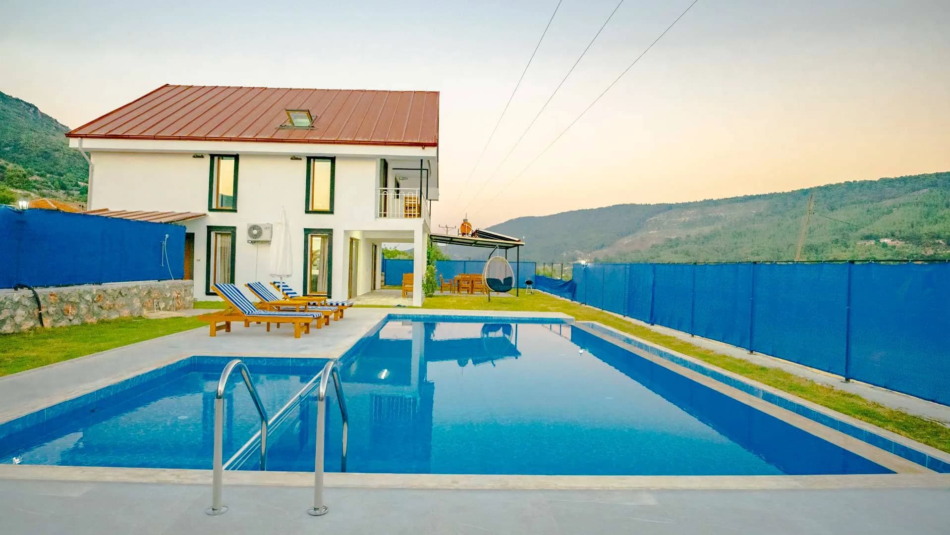 Kaş Sarıbelen'de Kalabalık Ailelere Uygun, Özel Havuzlu, Kiralık Villa görsel 2