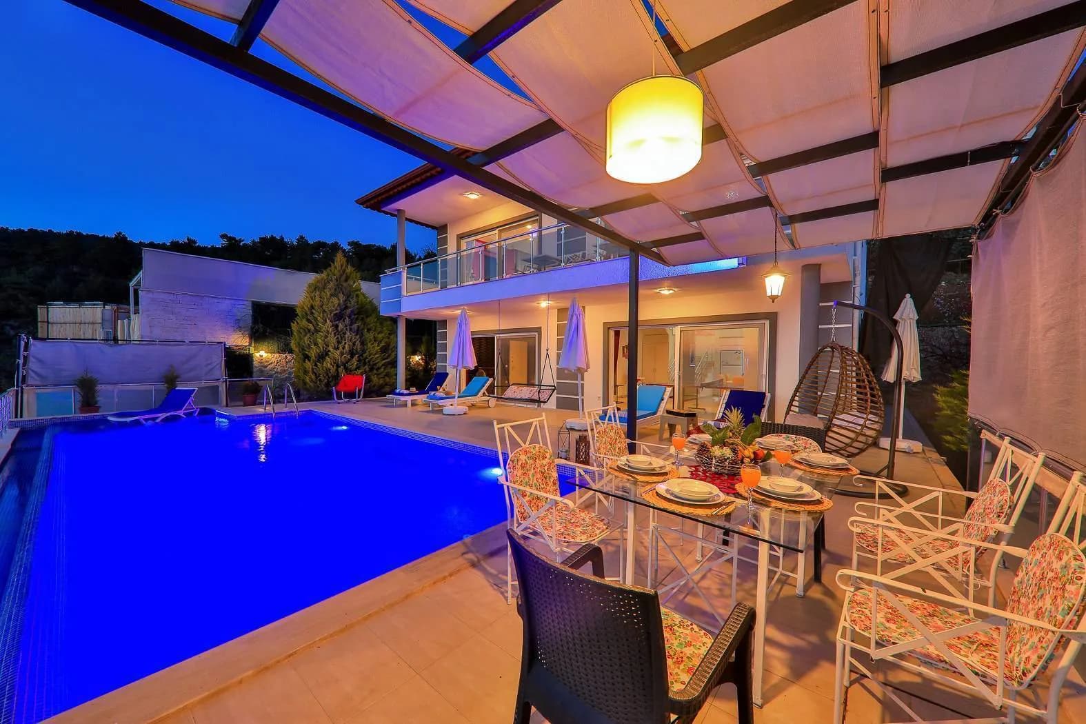 Kaş İslamlar'da Muhteşem Tasarımlı, Özel Havuzlu, Lüks Villa görsel 2