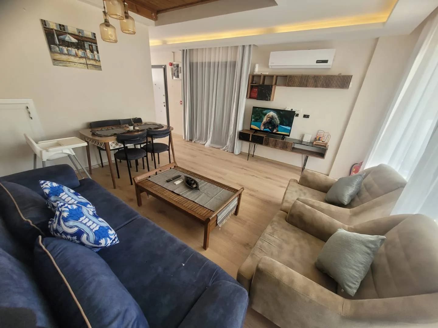 Çeşme Şifne'de Merkezi Konumda, Özel Havuzlu, 6 Kişilik Villa görsel 3