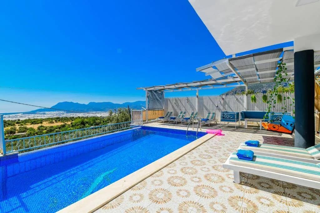 Kaş Üzümlü'de Eşsiz Doğada, Özel Havuzlu, Kiralık Villa görsel 3