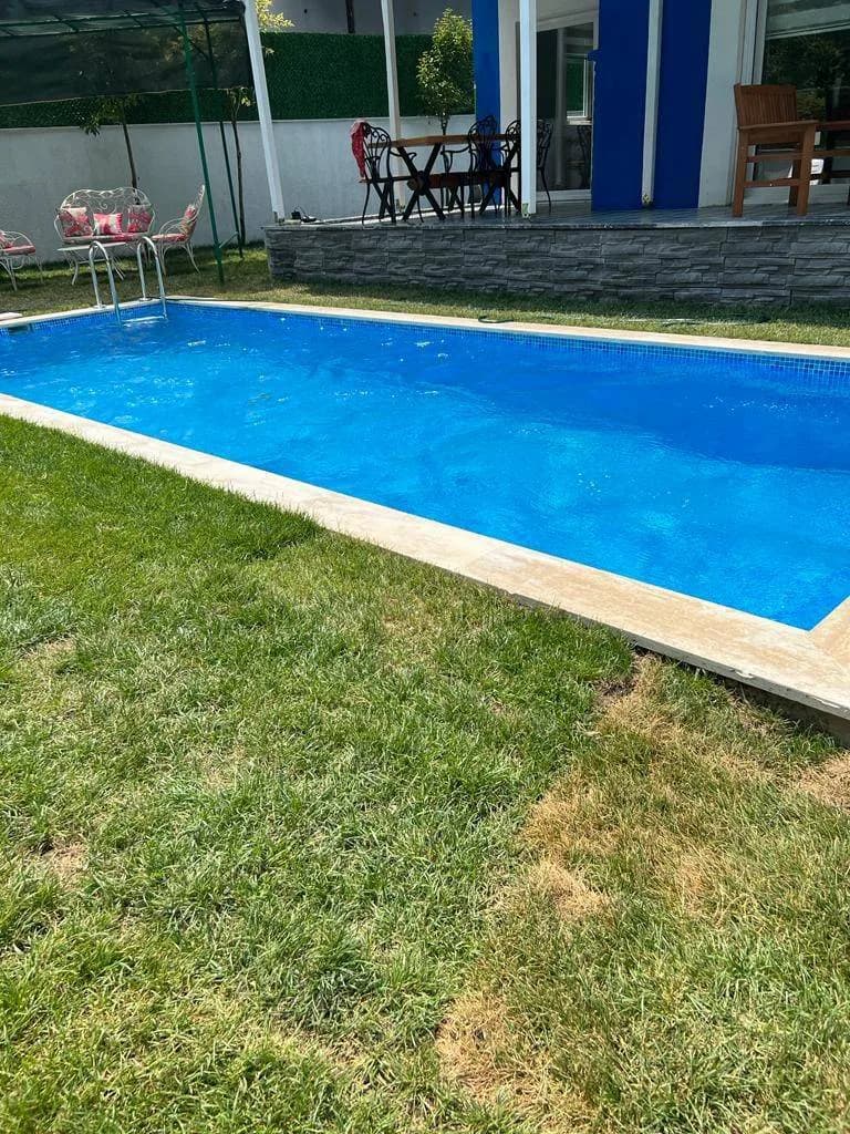Sapanca Kırkpınar'da Merkeze Yakın, Isıtmalı Havuzlu, Kiralık Villa görsel 3
