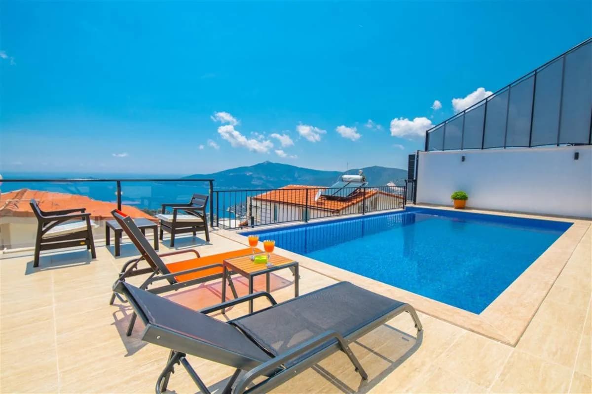 Kaş Kördere'de Balayı Çiftlerine Uygun, Özel Havuzlu, 1+1 Villa görsel 3