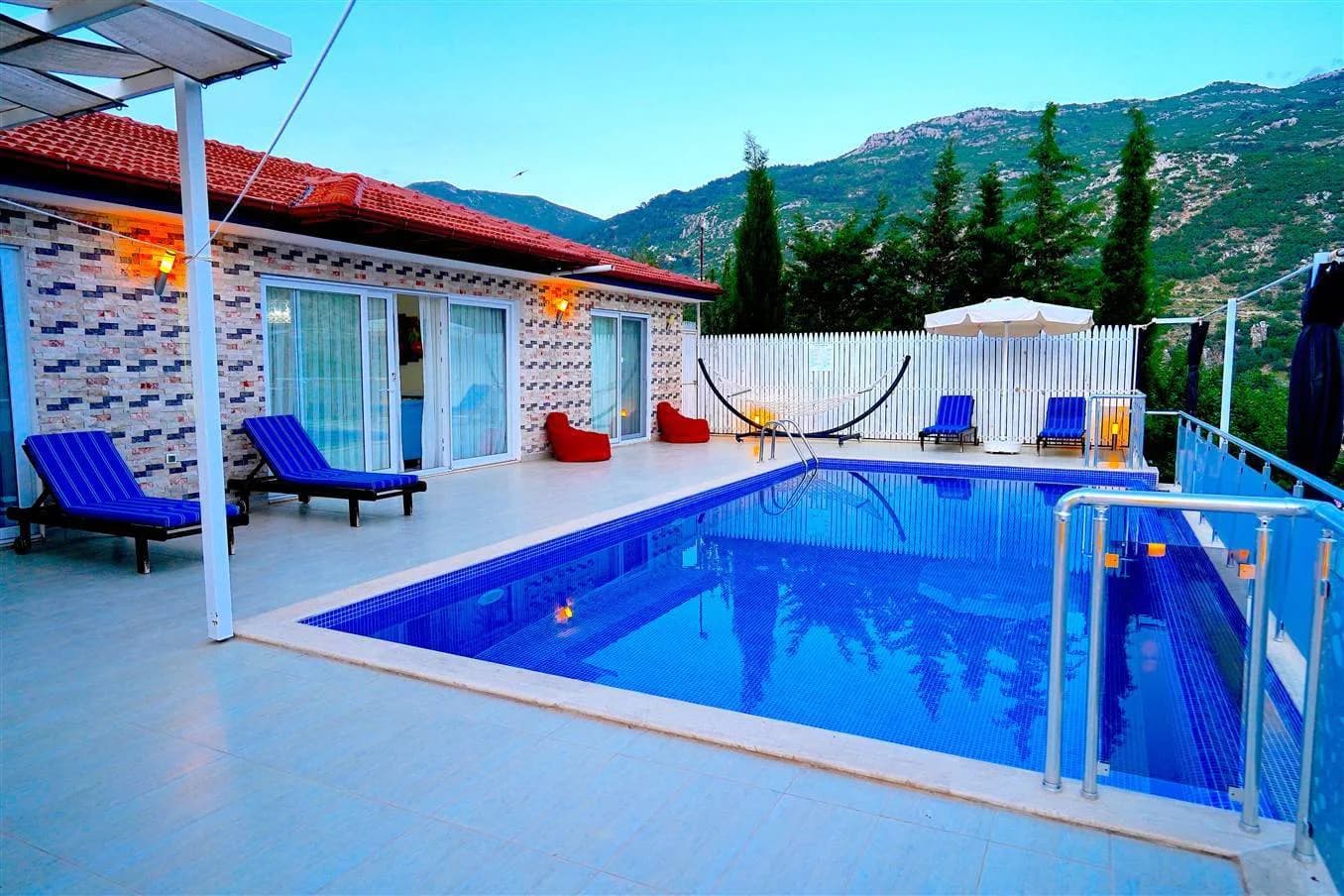 Kaş İslamlar'da Büyüleyici Doğa İçerisinde, Özel Havuzlu, Lüks Villa görsel 2