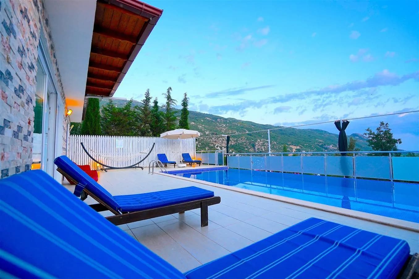 Kaş İslamlar'da Büyüleyici Doğa İçerisinde, Özel Havuzlu, Lüks Villa görsel 3