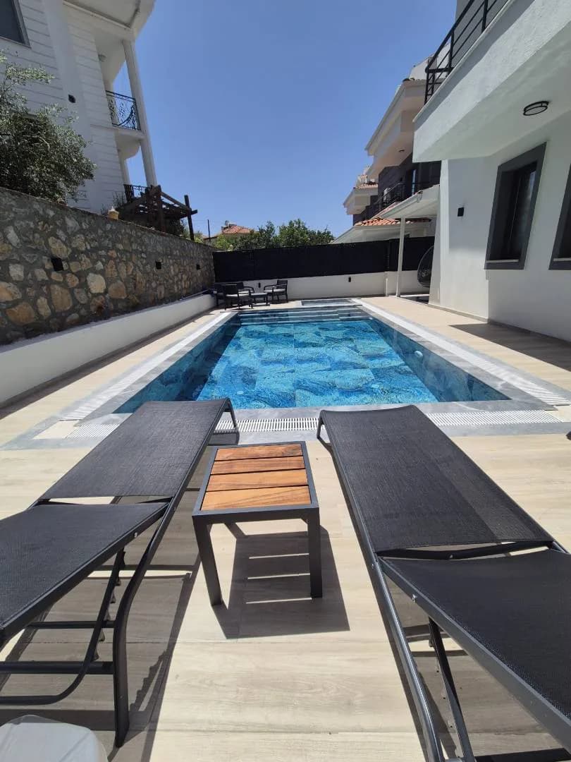 Fethiye Ölüdeniz'de Merkezi Konumda, Özel Havuzlu, Ferah Villa görsel 3