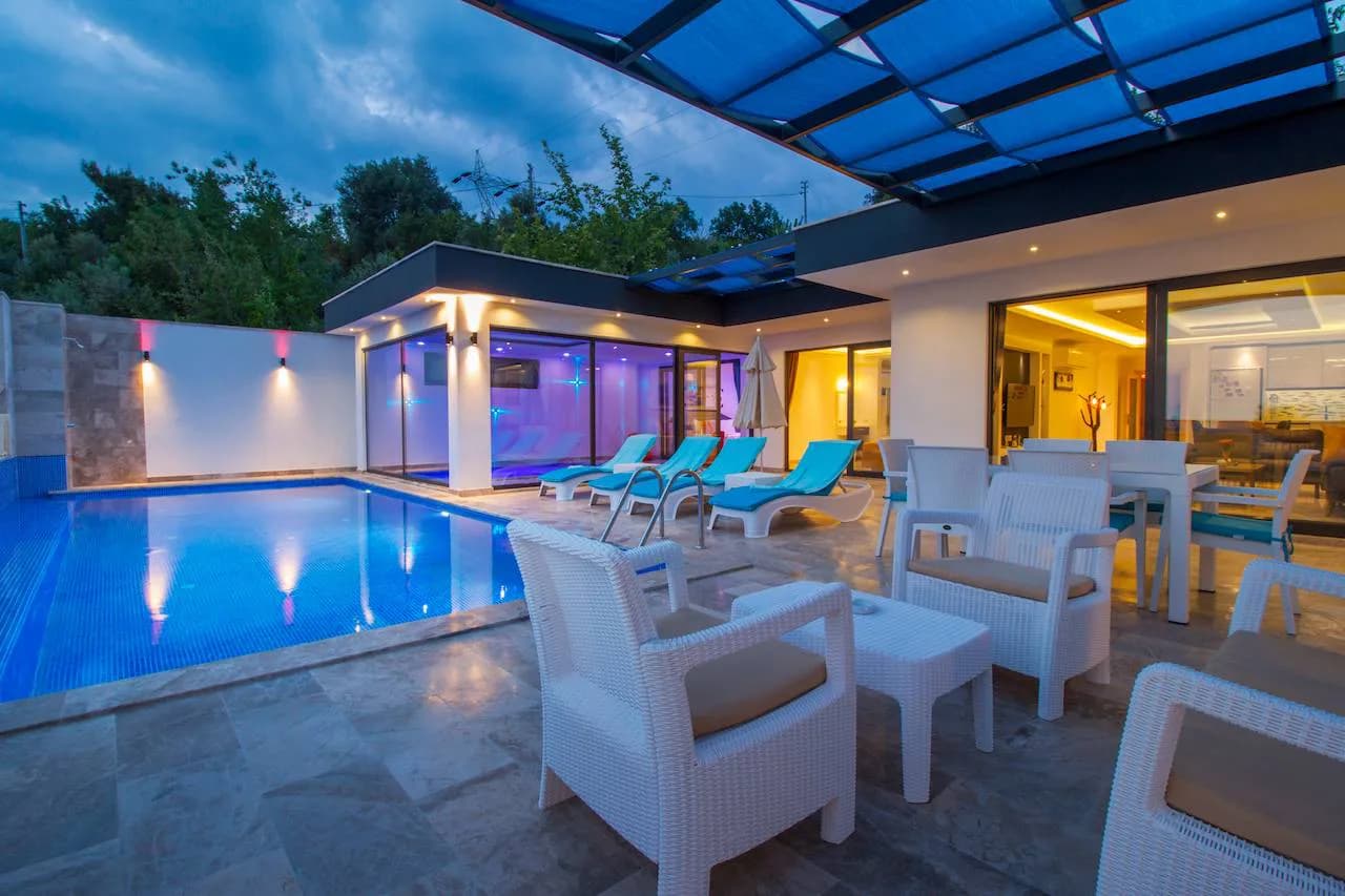 Kaş Üzümlü'de Çekirdek Ailelere Uygun, Özel Havuzlu, Tatil Villası görsel 3
