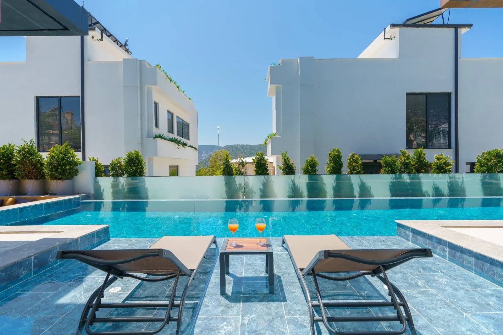Kaş Kalamar Bölgesinde Geniş Ailelere Uygun, Özel Havuzlu, 4+1 Villa görsel 2