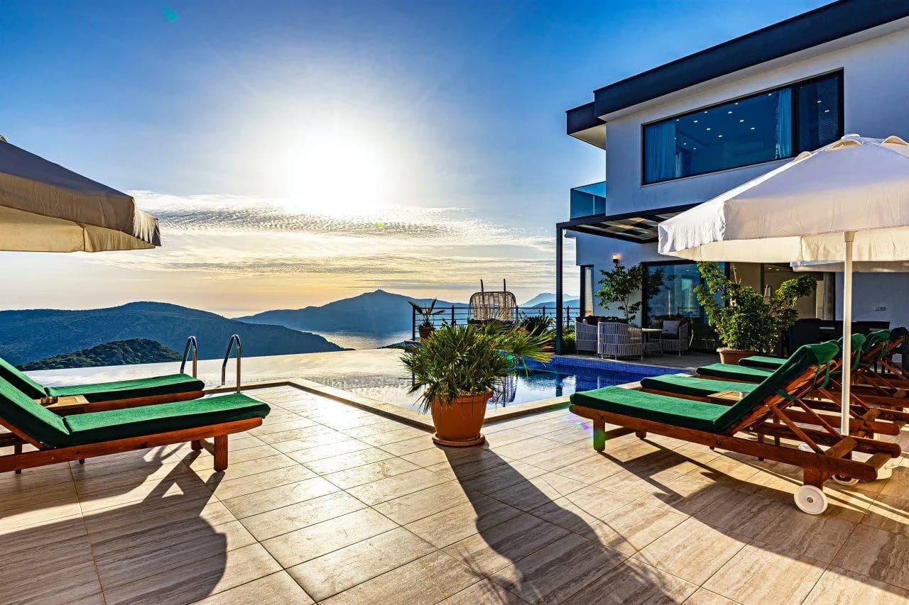 Kaş Bezirgan'da Eşsiz Deniz Manzaralı, Özel Havuzlu, Jakuzili Villa görsel 3