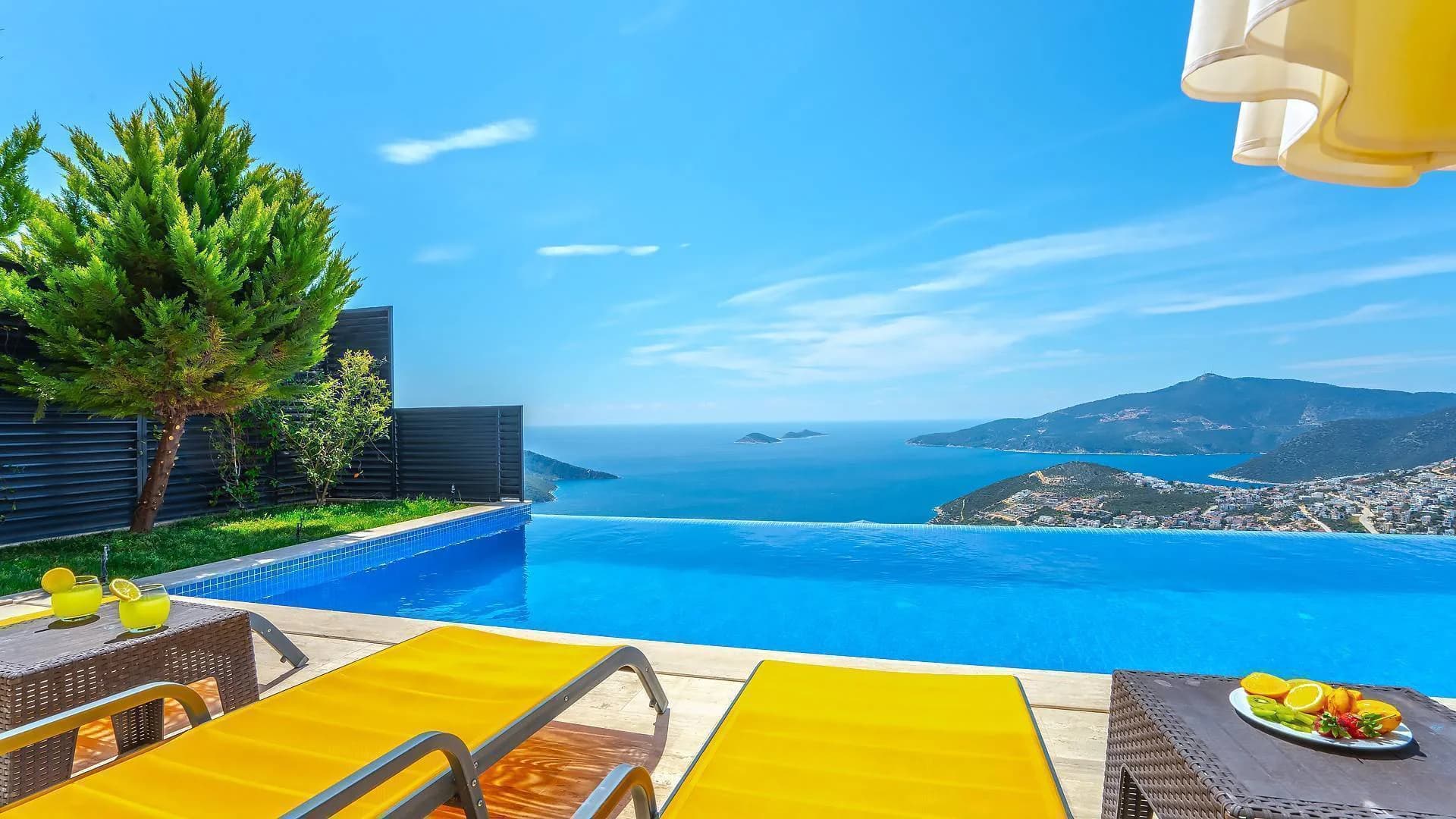 Kaş Kördere'de Doğanın Kucağında, Özel Havuzlu, Geniş Villa görsel 2