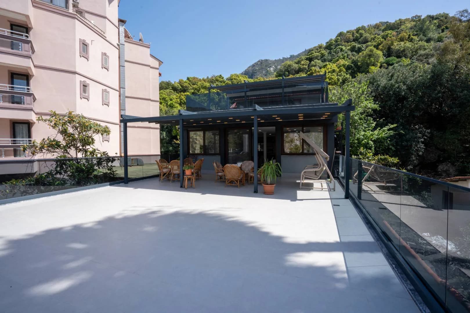 Marmaris İçmeler'de Denize Sıfır Konumda, Konforlu Tatil Evi görsel 2