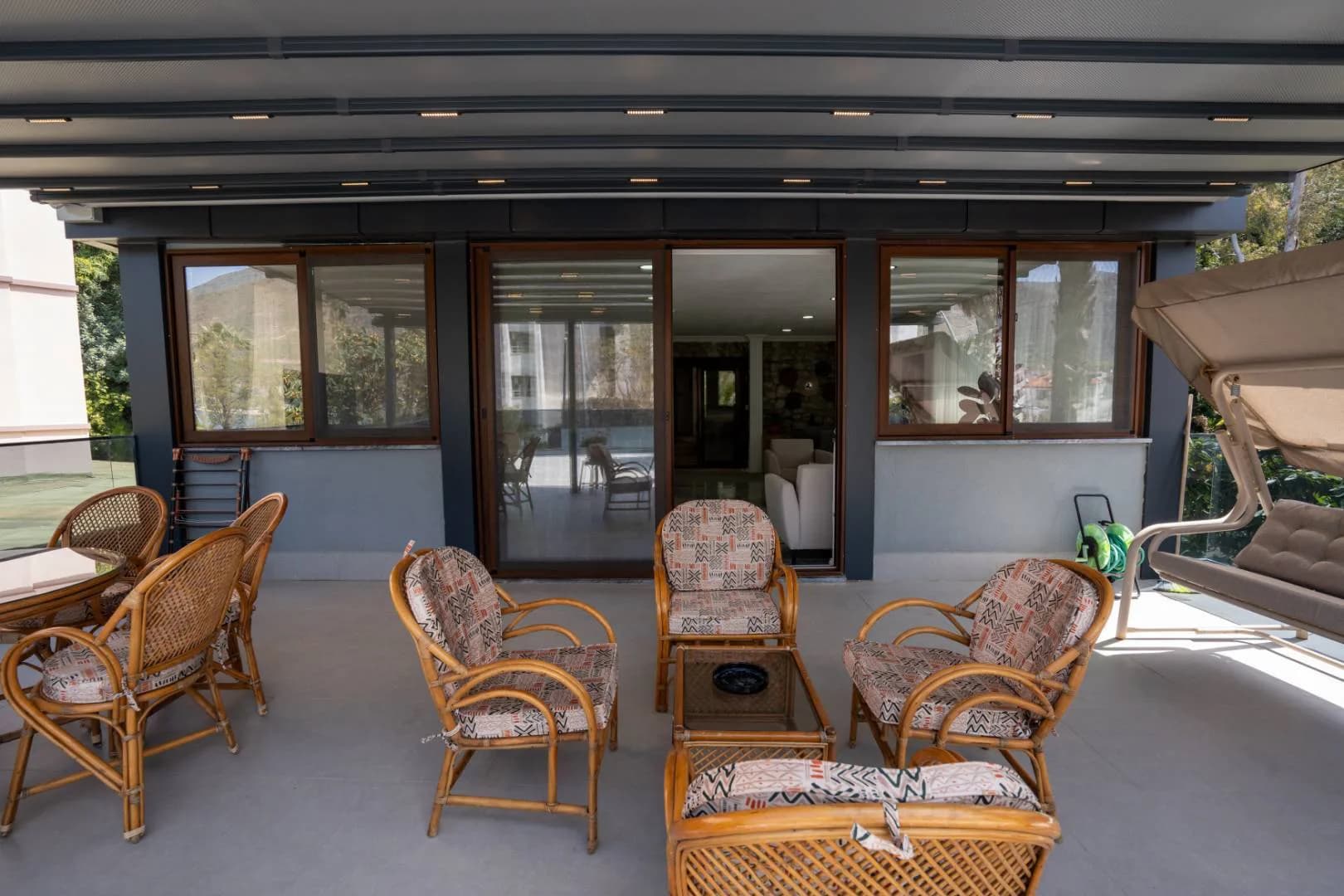 Marmaris İçmeler'de Denize Sıfır Konumda, Konforlu Tatil Evi görsel 3